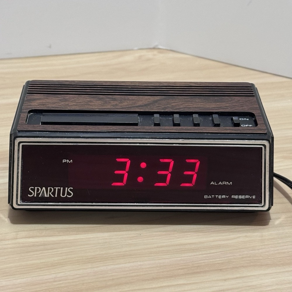 Vintage Spartus Model 1108 Red LED Digital Alarm Clock TESTED Classic Buzzer Wks